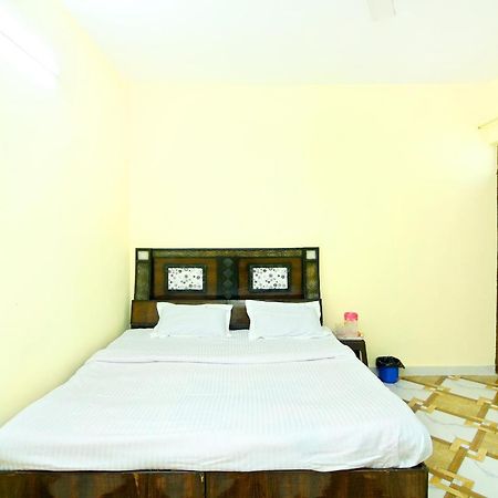 Spot On 37977 Parth Home Stay 穆索里 外观 照片