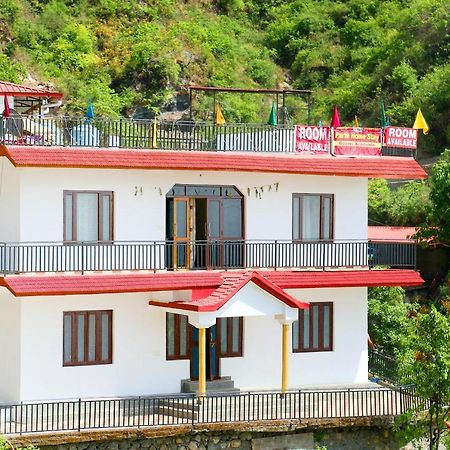 Spot On 37977 Parth Home Stay 穆索里 外观 照片